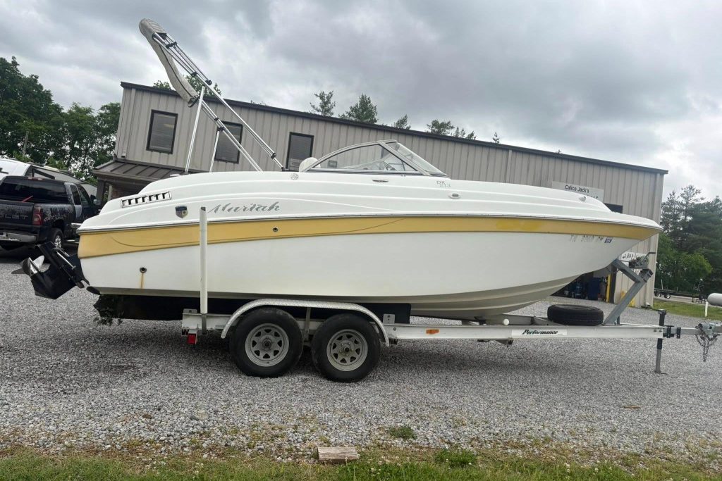 2004 Mariah DX213